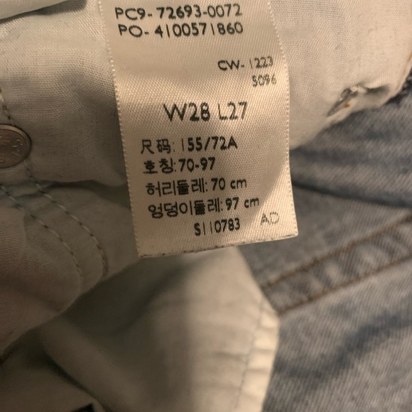 Premium Levi’s Ribcage Straight Ankle - Picture 5 of 6